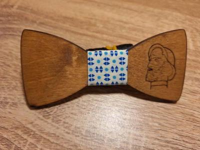Noeud Papillon en bois - Gravé Jean de Nivelles
